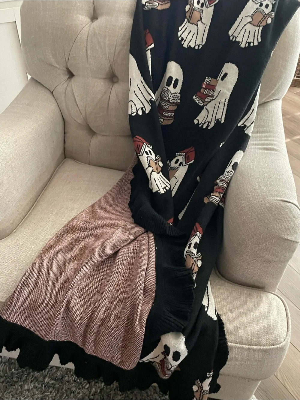 Ghost Reading Book Black Throw Blanket 50x70 NWT Halloween 2026